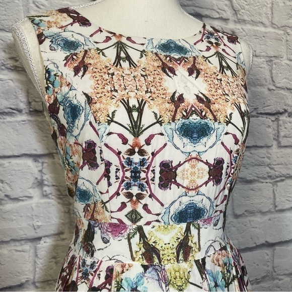 Ricki's Sleeveless Abstract Watercolor Tie Back Midi Dress Size 2 - Picture 3 of 12